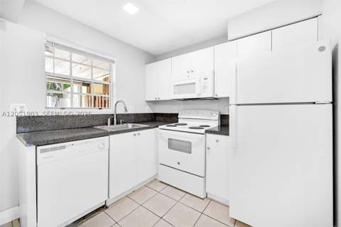 7510 SW 152nd Ave B107, Miami FL - photo 14 of 47