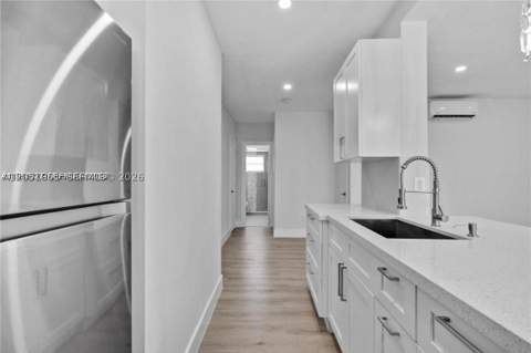 520 79th St 3, Miami Beach FL - photo 10 of 11