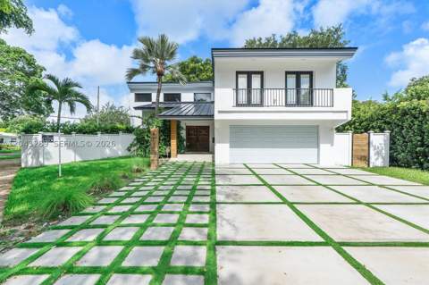 9200 NE 12th Ave, Miami Shores FL - photo 10 of 74
