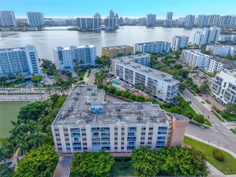 1 bedroom Condominium at 200 178th Dr 711, Marbella Tower Condo, Sunny Isles Beach — photo 2