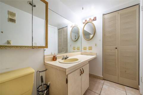 200 178th Dr 711, Sunny Isles Beach FL - photo 22 of 35