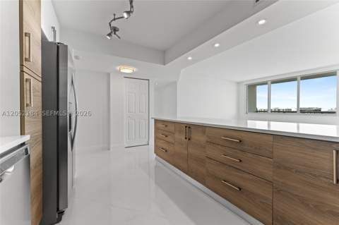 7135 Collins Ave 1535, Miami Beach FL - photo 13 of 46
