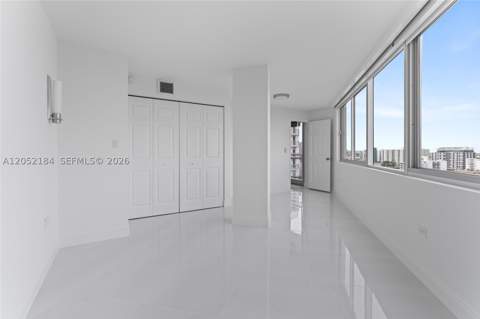7135 Collins Ave 1535, Miami Beach FL - photo 17 of 46