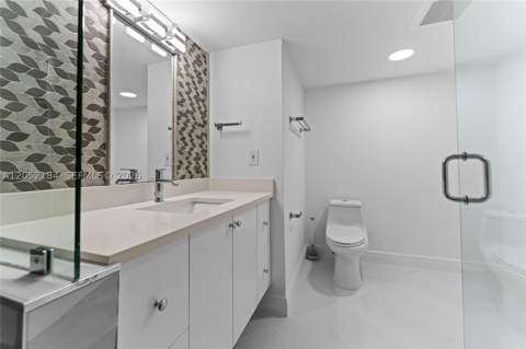 7135 Collins Ave 1535, Miami Beach FL - photo 21 of 46