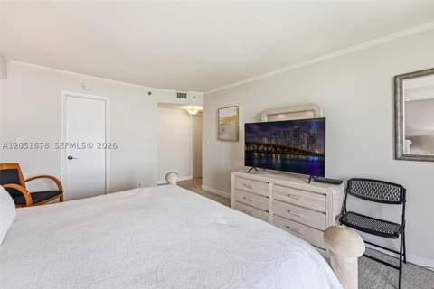 2000 Towerside Ter 1911, Miami FL - photo 21 of 80