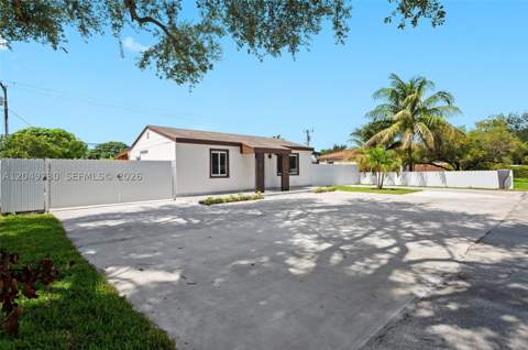 1720 SW 67th St, Miami FL - photo 6 of 46