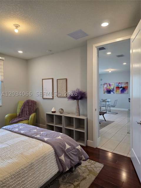 10222 NW 64th Way 302, Doral FL - photo 13 of 36