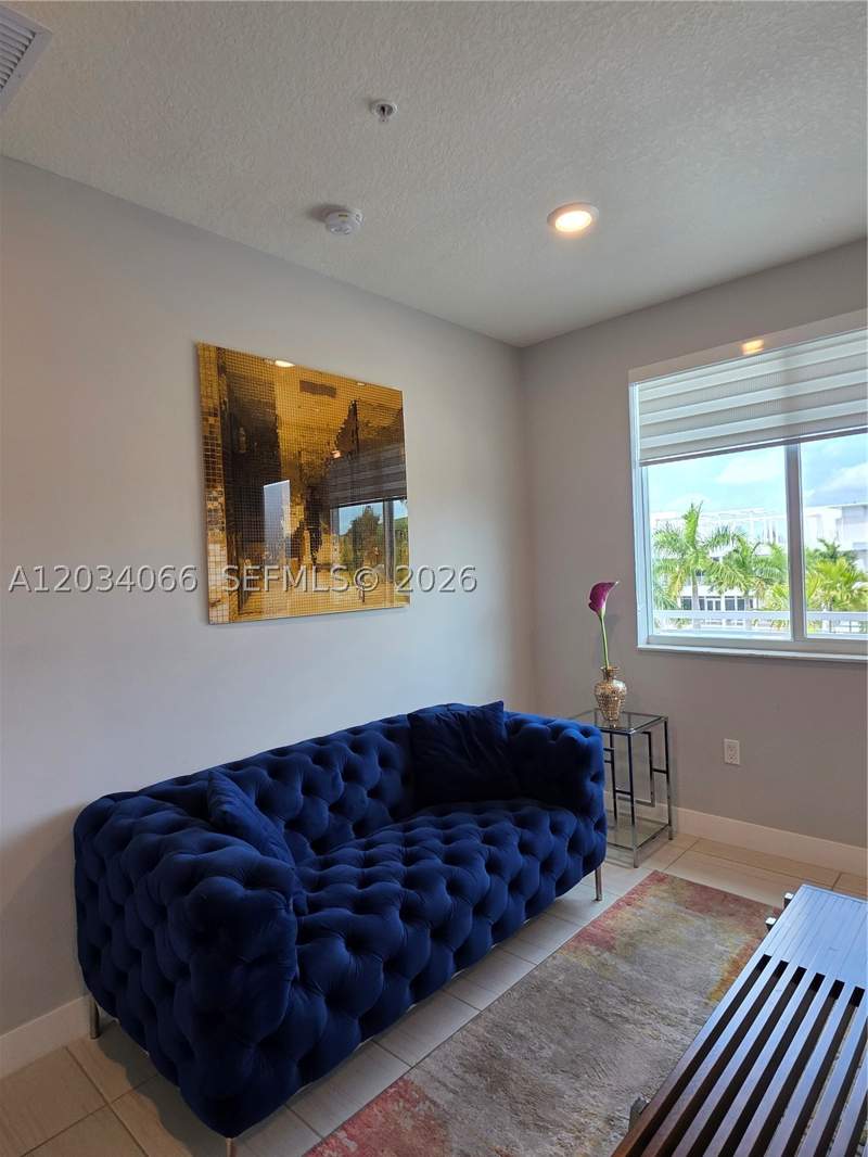 3 bedroom Condominium at 10222 NW 64th Way 302, Landmark At Doral Condo N, Doral — photo 2