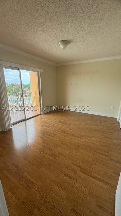 2441 SW 31st Ave 303, Miami FL - photo 6 of 22