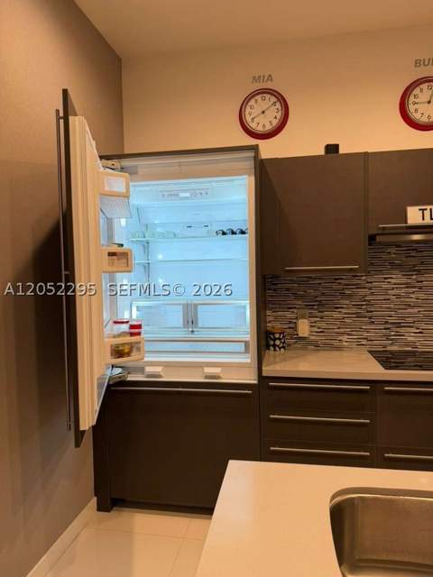 7875 NW 107th Ave 812, Doral FL - photo 13 of 20