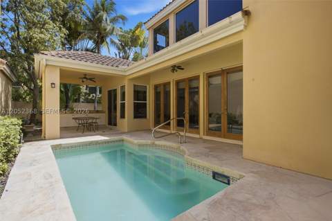 3722 NE 208th Ter, Aventura FL - photo 12 of 40