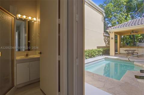 3722 NE 208th Ter, Aventura FL - photo 14 of 40