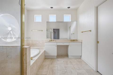 3722 NE 208th Ter, Aventura FL - photo 19 of 40