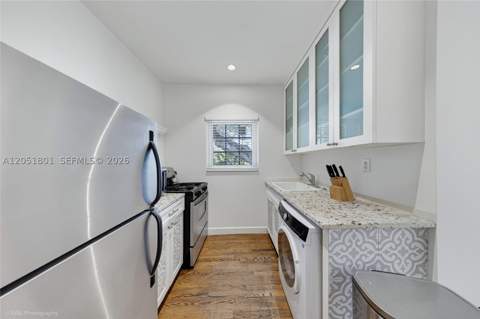439 15th St 18, Miami Beach FL - photo 17 of 24