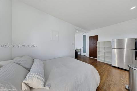 439 15th St 18, Miami Beach FL - photo 21 of 24