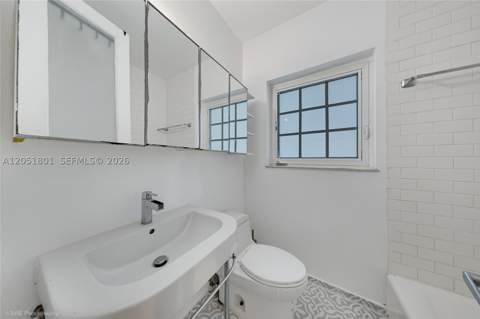 439 15th St 18, Miami Beach FL - photo 22 of 24