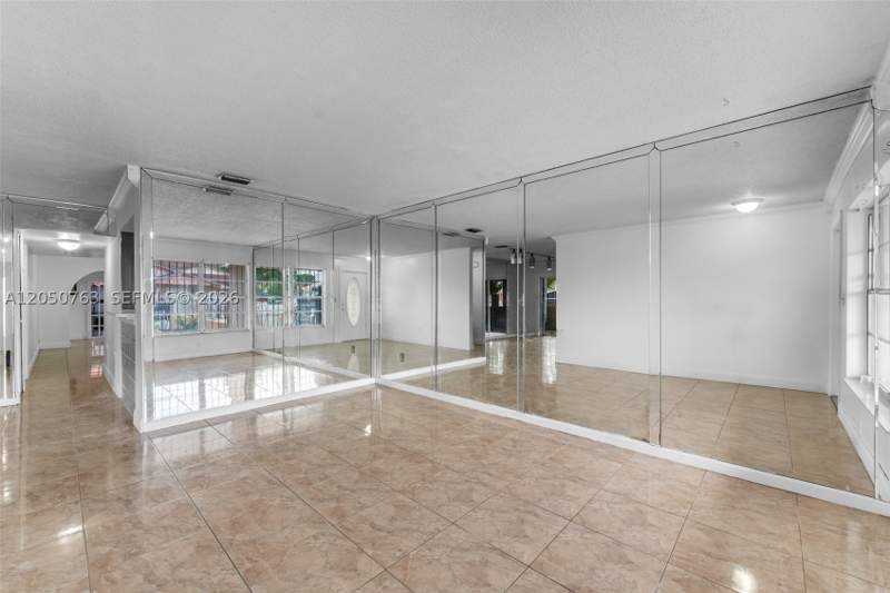 2 bedroom Condominium at 10873 NW 1st Ln 10873, West Flagler Estates Cond, Miami — photo 4