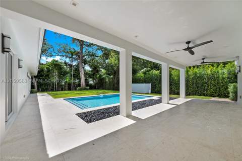 7107 SW 63rd Ave, South Miami FL - photo 10 of 32