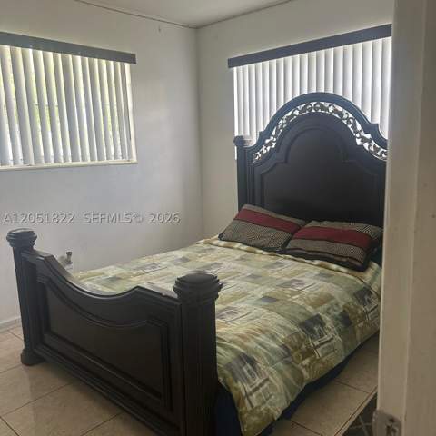 930 NW 180th Ter, Miami Gardens FL - photo 17 of 34