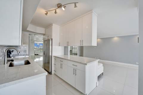 301 174th Street 1401, Sunny Isles Beach FL - photo 12 of 15
