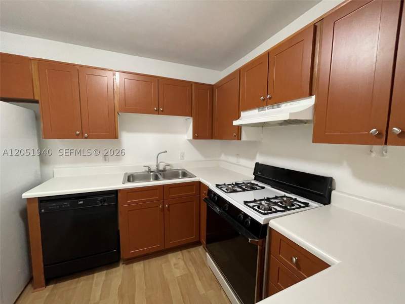 1 bedroom Condominium at 15290 SW 106th Ln 317, Hammocks Trails Condo, Miami — photo 2