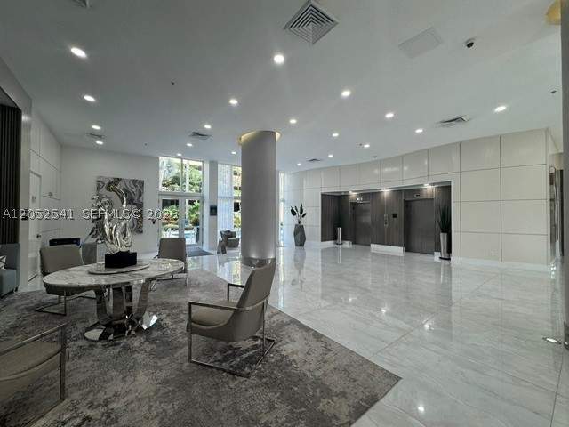 2 bedroom Condominium at 18800 NE 29th Ave 329, Venture At Aventura East, Aventura — photo 3