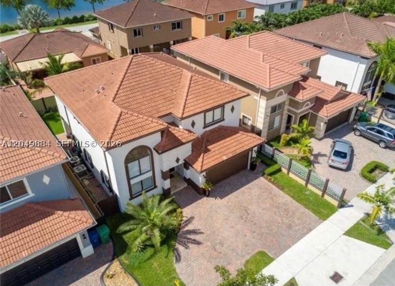 5 bedroom SingleFamilyResidence at 16588 SW 44 Street, Oakland Subdivision, Kendall — photo 2