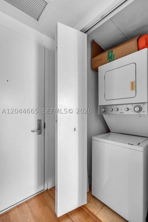 475 Brickell Ave 2508, Miami FL - photo 11 of 23
