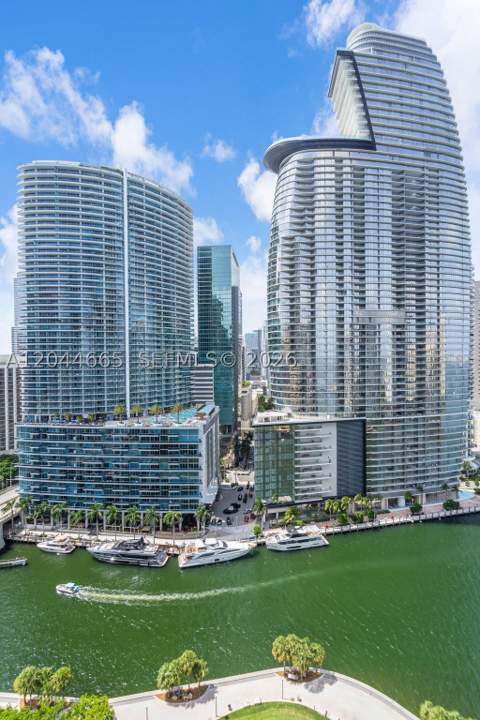 475 Brickell Ave 2508, Miami FL - photo 13 of 23
