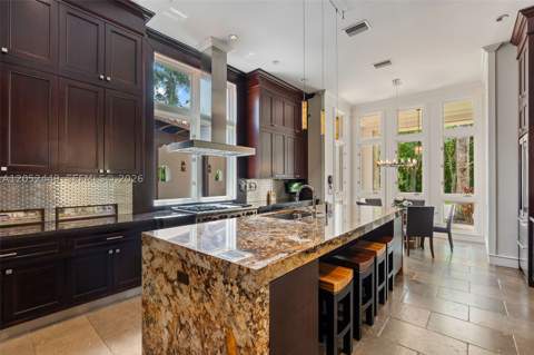 6201 Chapman Field Dr, Pinecrest FL - photo 20 of 81