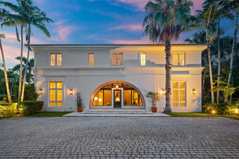 6 bedroom SingleFamilyResidence at 6201 Chapman Field Dr, Ridgeline Estates, Pinecrest — photo 4