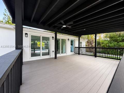 859 NE 115th St, Biscayne Park FL - photo 10 of 30