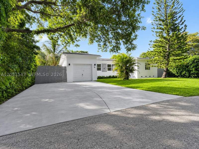 3 bedroom SingleFamilyResidence at 859 NE 115th St, Griffing Biscayne Pk Esta, Biscayne Park — photo 3