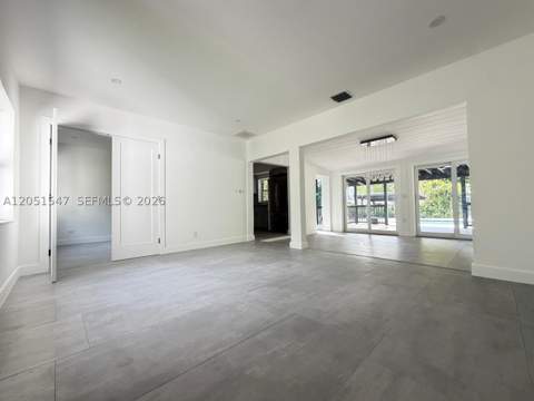 859 NE 115th St, Biscayne Park FL - photo 6 of 30