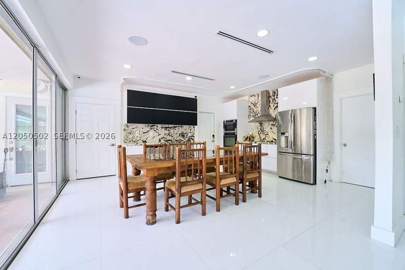 4 bedroom SingleFamilyResidence at 21601 SW 154th Ave, Redland Citrus Orchards S, Miami — photo 2