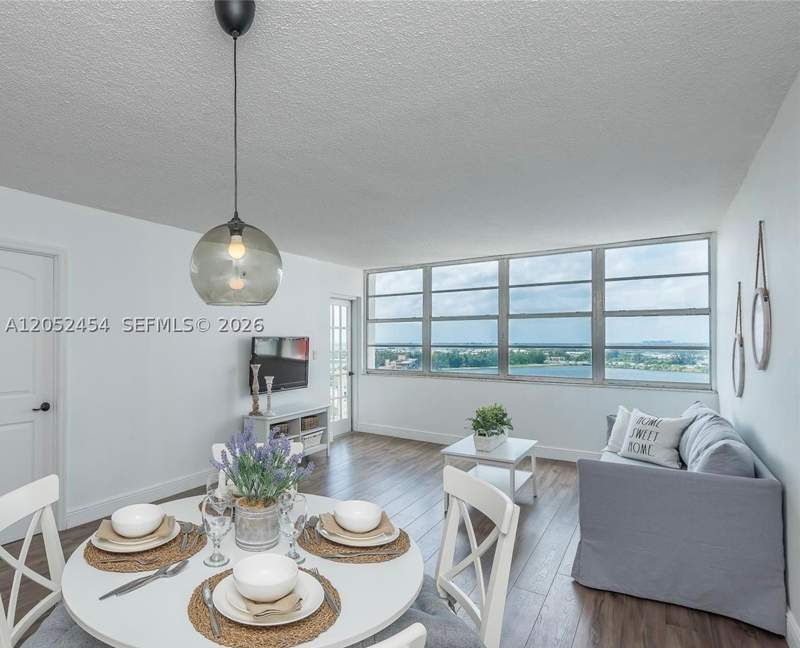 1 bedroom Condominium at 1301 NE Miami Gardens Dr 1522W, Buckley Towers Condo - Ea, Miami — photo 5