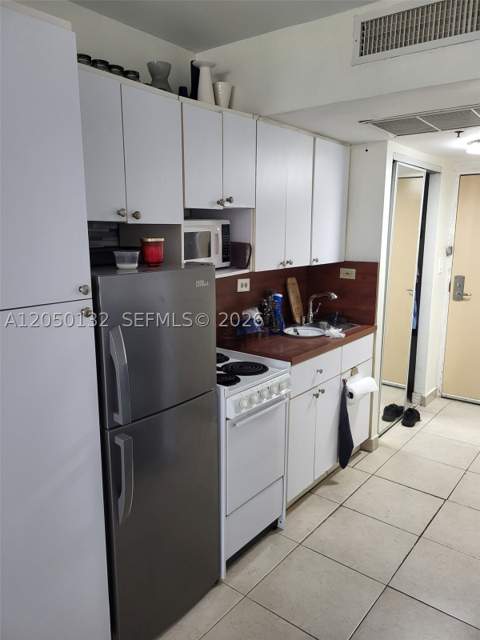 19201 E Collins Ave 442, Sunny Isles Beach FL - photo 9 of 9