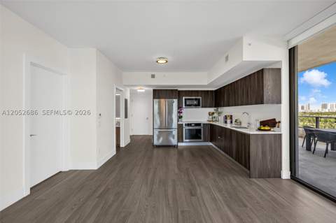 2960 NE 207th St 811, Aventura FL - photo 7 of 32