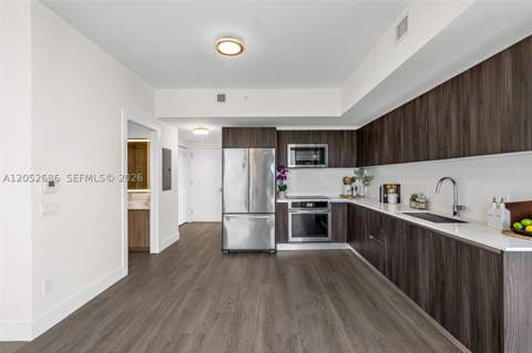 2960 NE 207th St 811, Aventura FL - photo 9 of 32