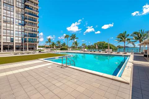 600 NE 36th St 2018, Miami FL - photo 7 of 83
