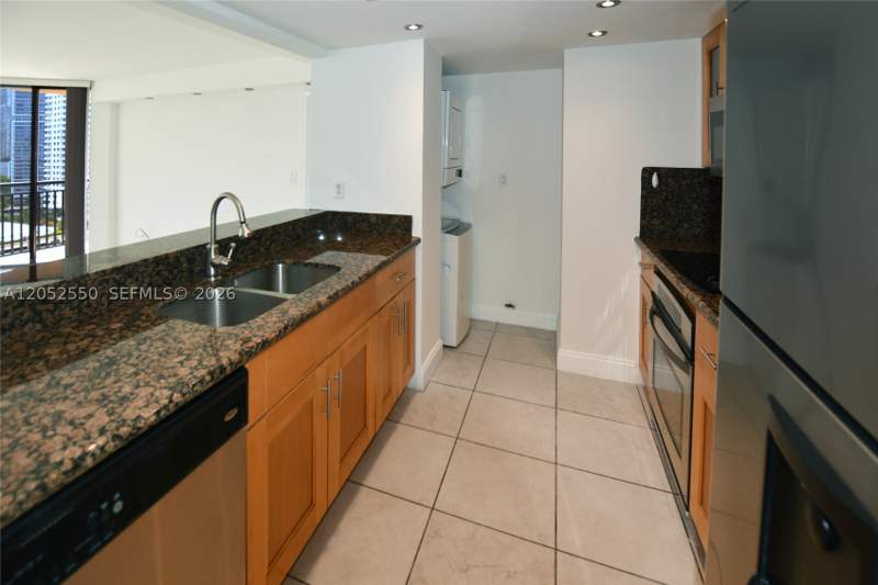 2 bedroom Condominium at 540 Brickell Key Dr 1511, Brickell Key II, Miami — photo 2