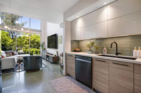 245 Michigan Ave Lg-5, Miami Beach FL - photo 9 of 22