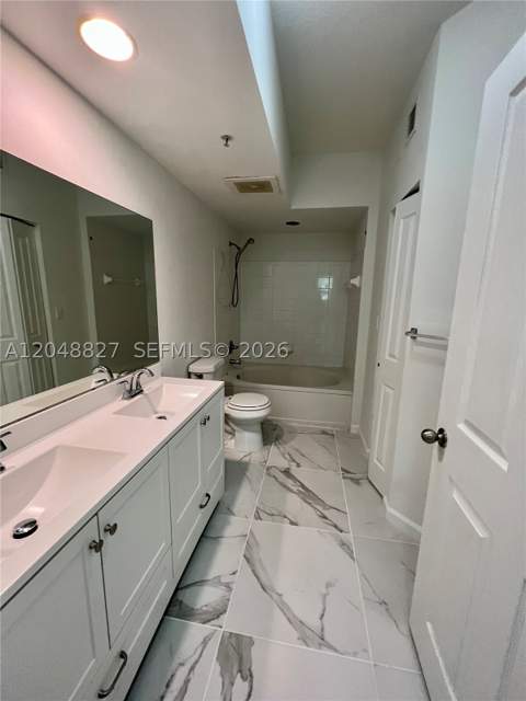 9172 Collins Ave 214, Surfside FL - photo 17 of 35