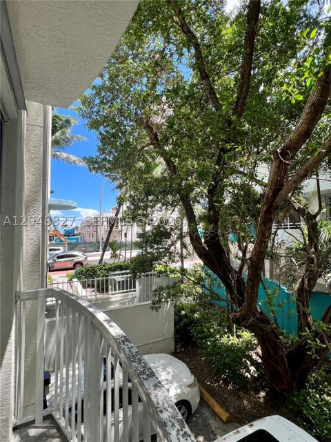 9172 Collins Ave 214, Surfside FL - photo 21 of 35