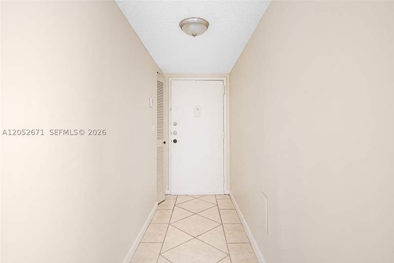 2 bedroom Condominium at 6861 SW 147th Ave 3G, Sovereigns Condo, Miami — photo 3