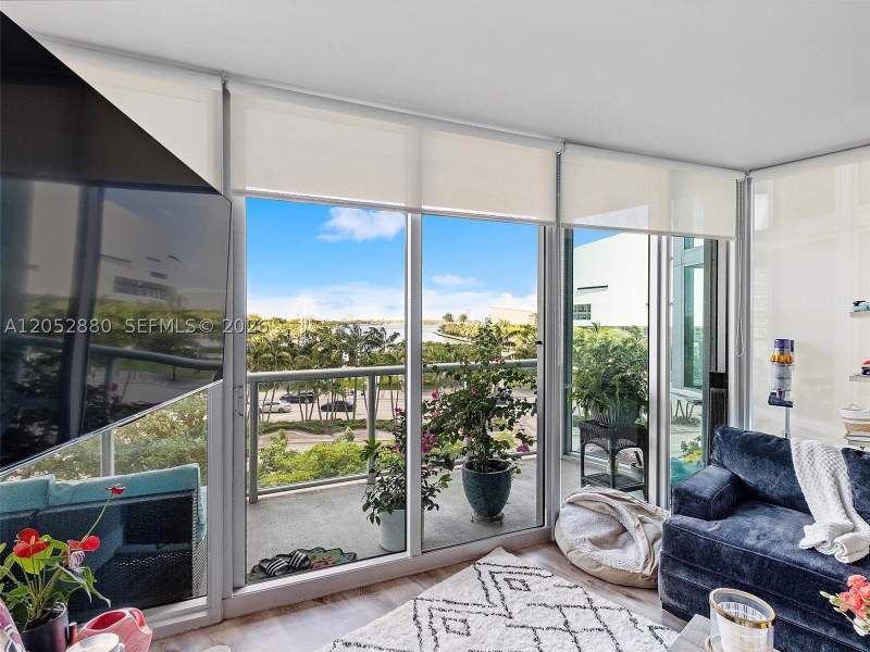 1 bedroom Condominium at 888 Biscayne Blvd 309, Marinablue Condo, Miami — photo 4