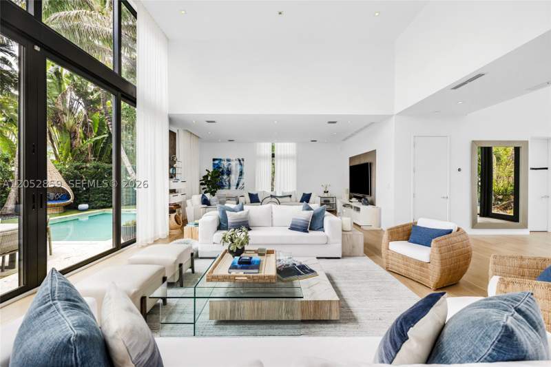 4 bedroom SingleFamilyResidence at 4515 N Michigan Ave, Nautilus Extension 4th, Miami Beach — photo 3
