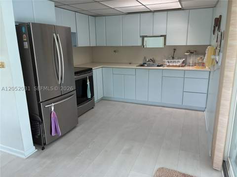 19120 Bel Aire Dr, Cutler Bay FL - photo 10 of 25