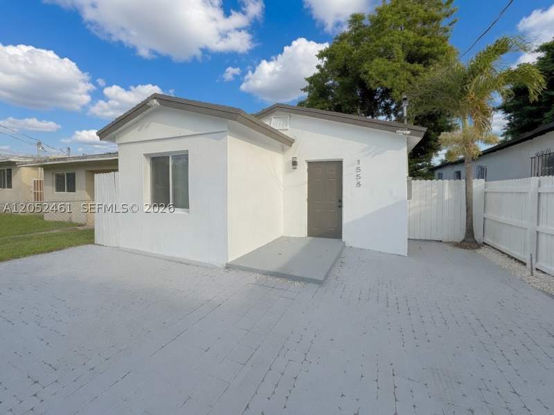 3 bedroom SingleFamilyResidence at 1558 NW 71st St, North Liberty City, Miami — photo 2