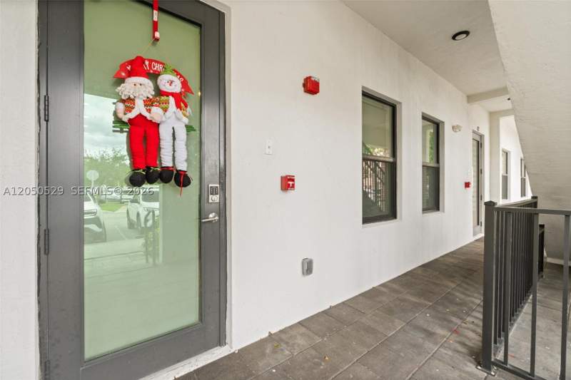 3 bedroom Condominium at 7809 NW 104th Ave 1, Apex At Park Central Cond, Doral — photo 3